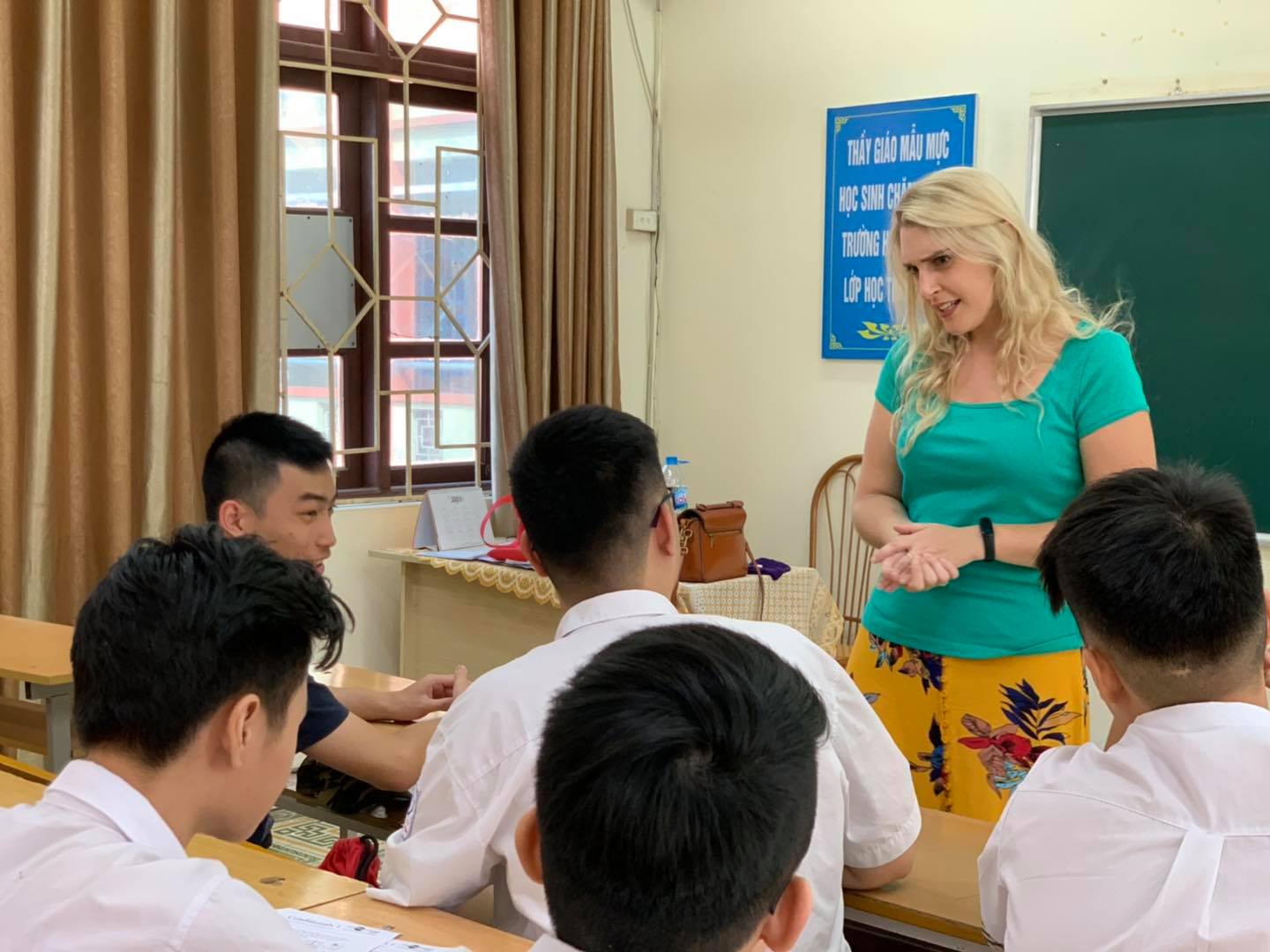 Sinh hoạt CLB Tiếng Anh hàng tuần tại trường THPT Nguyễn Tất Thành - Thanh Xuân